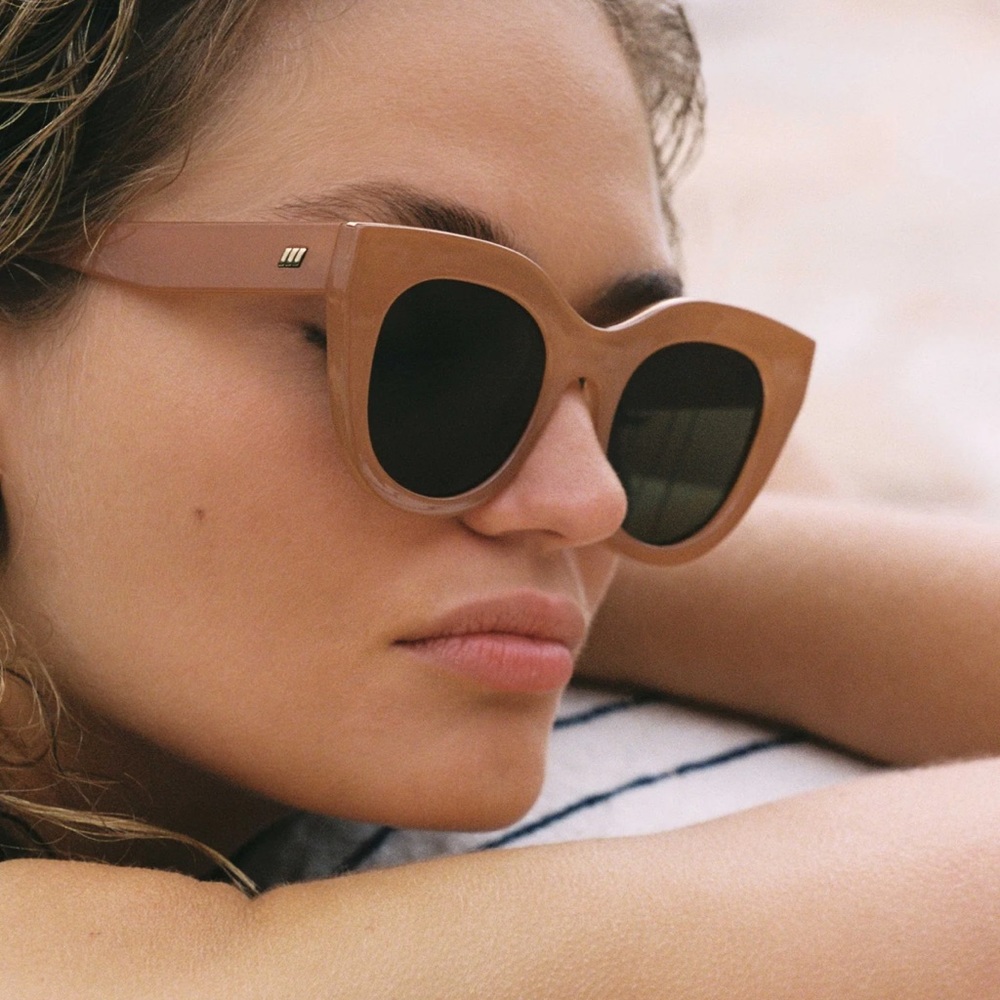 Le Specs Air Heart Sunglasses in Caramel Khaki Mono